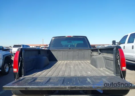 1997 Chevrolet C2500 Hd Fleetside z USA, uszkodzony, nr VIN 1GCGC24F8VZ237340